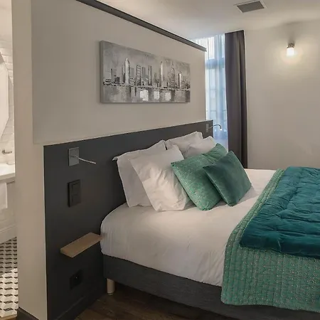 - Hyper Centre - Cote Plateau - 3 Etoiles Certifiees- Angoulême