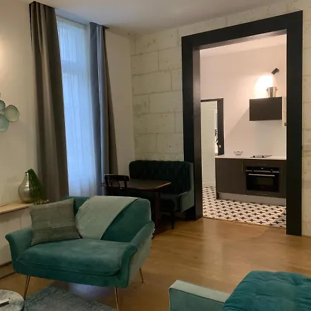 - Hyper Centre - Cote Plateau - 3 Etoiles Certifiees- Angoulême