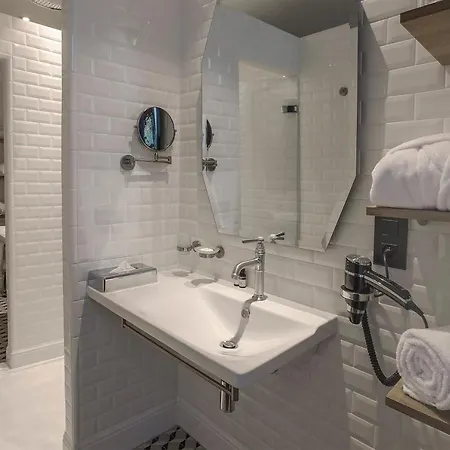 - Hyper Centre - Cote Plateau - 3 Etoiles Certifiees- 3*