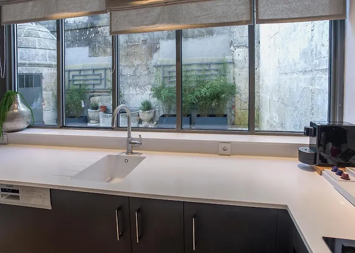 - Hyper Centre - Côté Plateau - 3 étoiles Certifiées- 3*