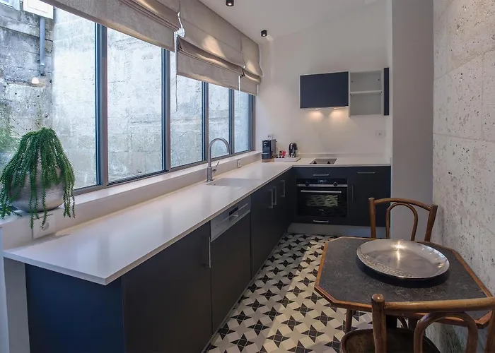 Appart hôtel - Hyper Centre - Côté Plateau - 3 étoiles Certifiées- Angoulême