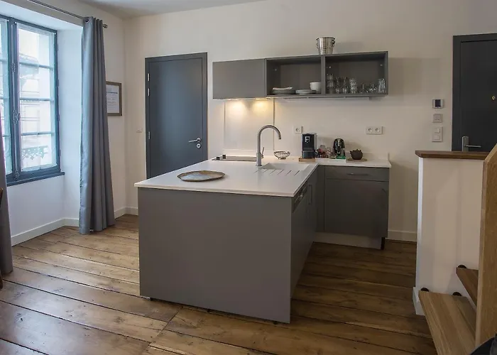 - Hyper Centre - Côté Plateau - 3 étoiles Certifiées-