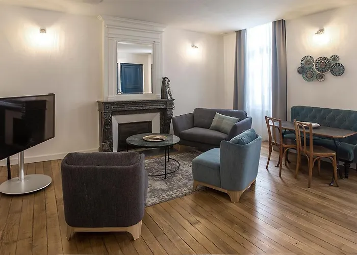 - Hyper Centre - Côté Plateau - 3 étoiles Certifiées- Angoulême