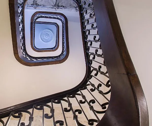 - Hyper Centre - Côté Plateau - 3 étoiles Certifiées- Appart hôtel